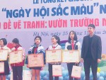 Vượt qua hơn 1 triệu bài dự thi từ khắp mọi miền Tổ quốc và hơn 70 nghìn bài dự thi của tỉnh Hà Tĩnh, em Nguyễn Phan Khánh Ly - học sinh lớp 5E trường Tiểu học Bắc Hà, TP Hà Tĩnh đoạt giải khuyến khích cuộc thi vẽ tranh với chủ đề Vườn trường mơ ước của e