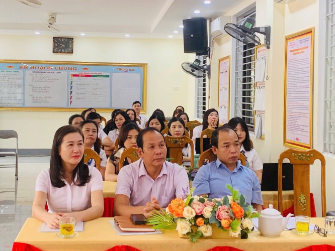 TRƯỜNG TIỂU HỌC BẮC HÀ TỔ CHỨC THÀNH CÔNG HỘI NGHỊ CÁN BỘ, VIÊN CHỨC, NGƯỜI LAO ĐỘNG TRIỂN KHAI NHIỆM VỤ NĂM HỌC 2024 -2025