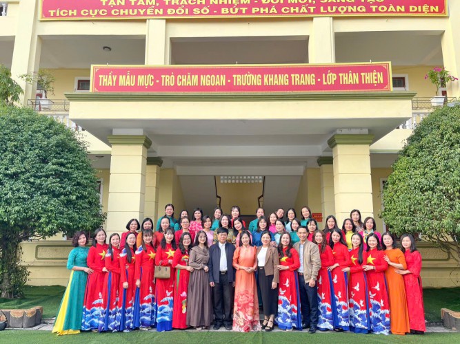 TRƯỜNG TIỂU HỌC BẮC HÀ TỔ CHỨC THÀNH CÔNG ĐẠI HỘI CHI BỘ NHIỆM KỲ 2024 - 2027