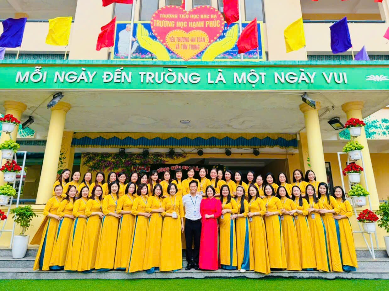 TRƯỜNG TIỂU HỌC BẮC HÀ TỔ CHỨC HỘI NGHỊ VIÊN CHỨC, NGƯỜI LAO ĐỘNG NĂM HỌC 2025 – 2026